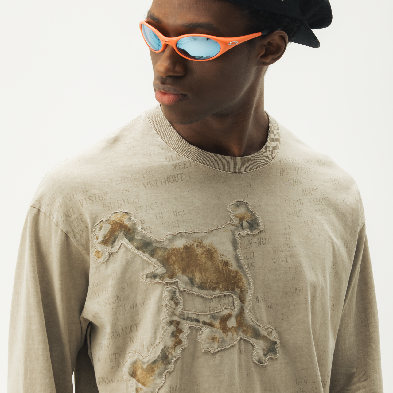 Rusted Skull Longsleeve T-Shirt