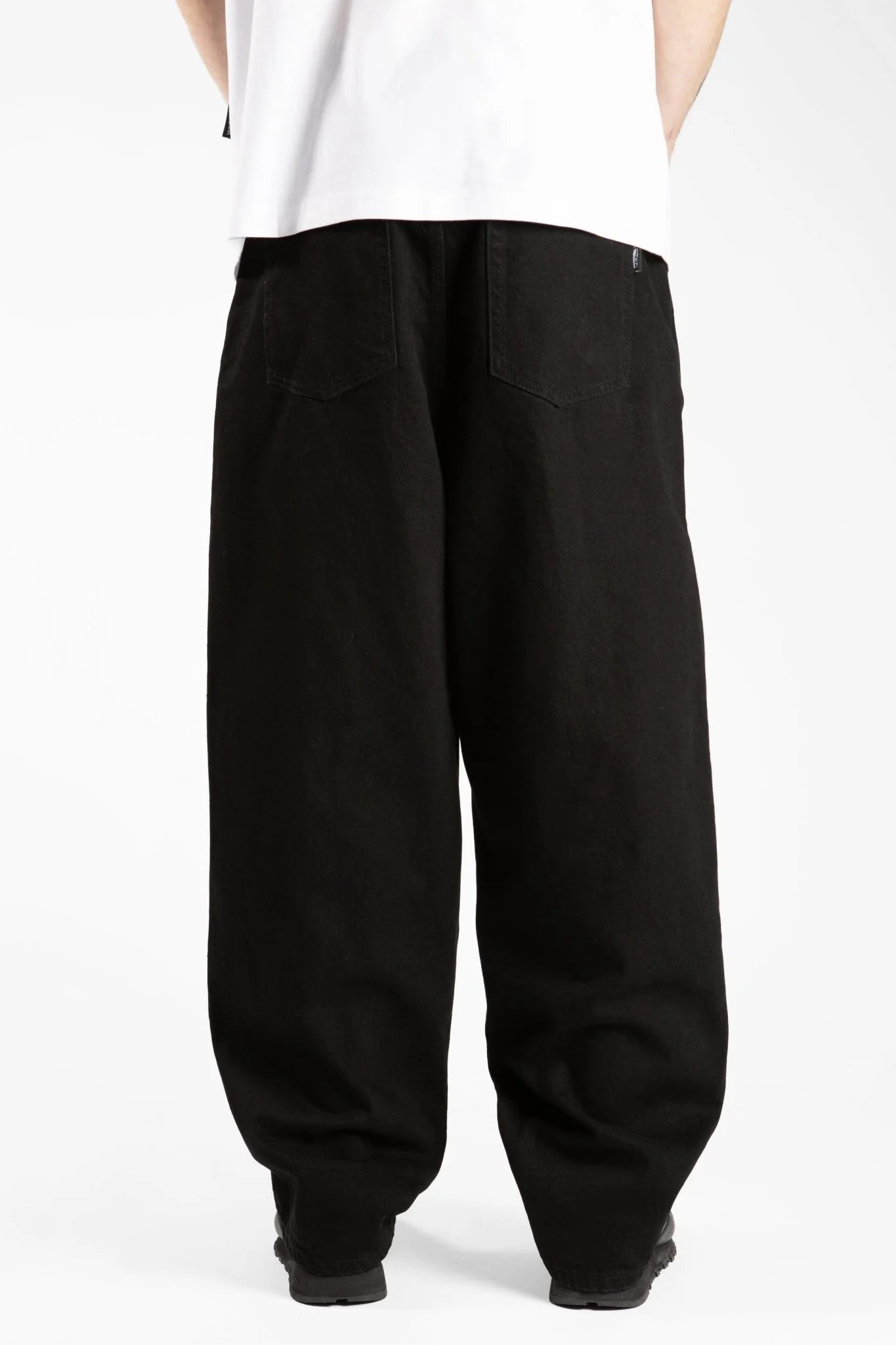 Jean Casper Signature - Black